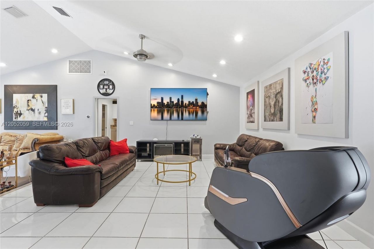 5431 SW 109th Ave , Davie, FL 33328 Photo