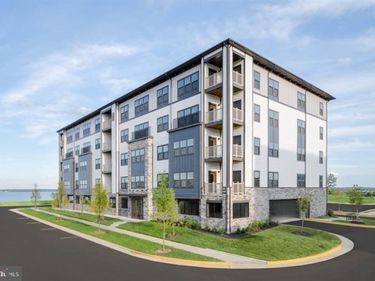 1611 POTOMAC SHORES PARKWAY, Unit 401, DUMFRIES, VA 22026