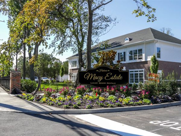 46 Islip Avenue , Unit 201, Islip, NY 11751