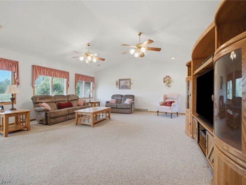7300 Neff Road, Valley City, OH 44280 Photo 6