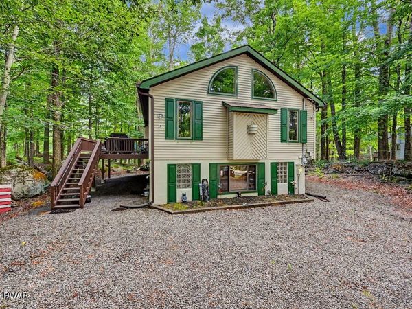 27 Burnwood Point, Lake Ariel, PA 18436