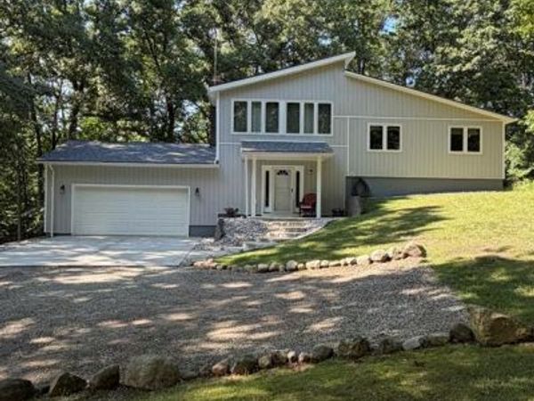 825 Rowlinson Lane , Ortonville Vlg, MI 48462
