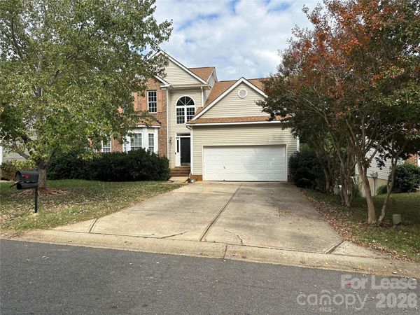 10822 Chamberlain Hall Court , Charlotte, NC 28277