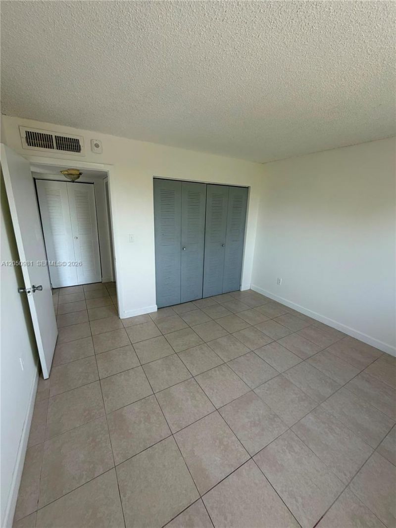 8200 SW 210th St , Unit 303, Cutler Bay, FL 33189 Photo