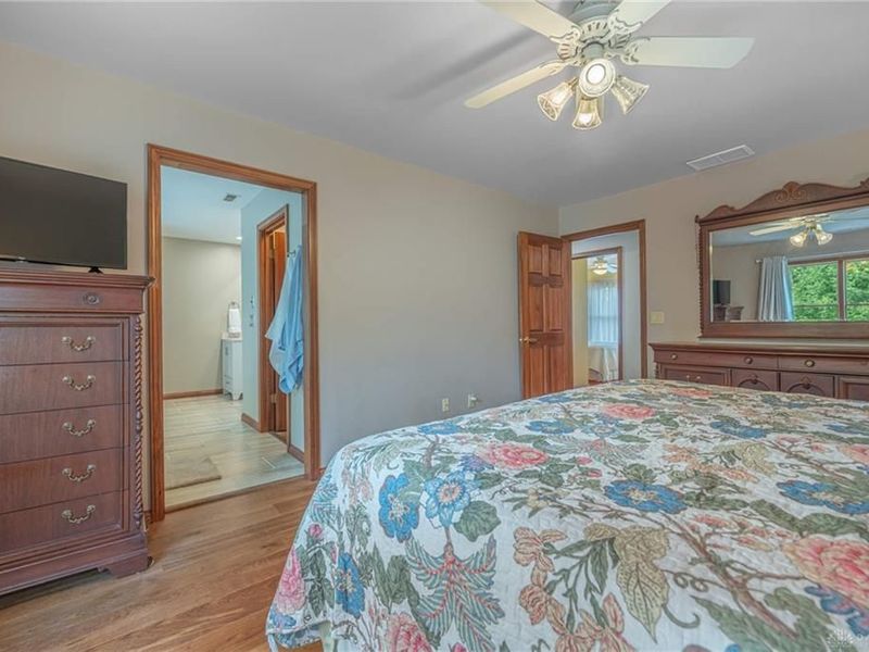 130 Edinburgh Drive, Springboro, OH 45066 Photo 11