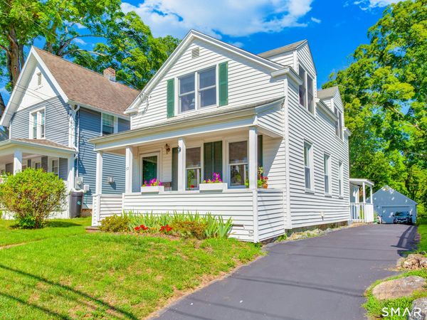 52 East Main, Branford, CT 06405