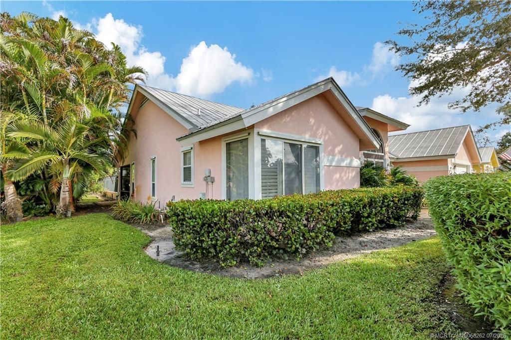 1863 NW 22nd Street, Stuart, FL 34994 Photo