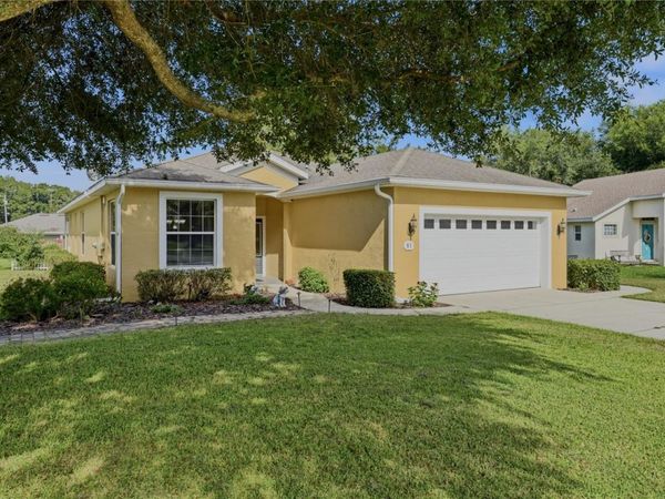 81 TWIN LAKE CIR , UMATILLA, FL 32784