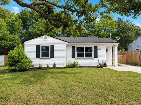 7705 N ARDEN AVENUE , TAMPA, FL 33604