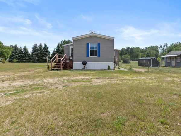 20089 W Lake Montcalm Road, Howard City, MI 49329