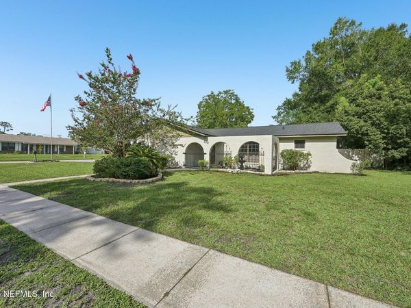 200 DEBARRY Avenue, Orange Park, FL 32073
