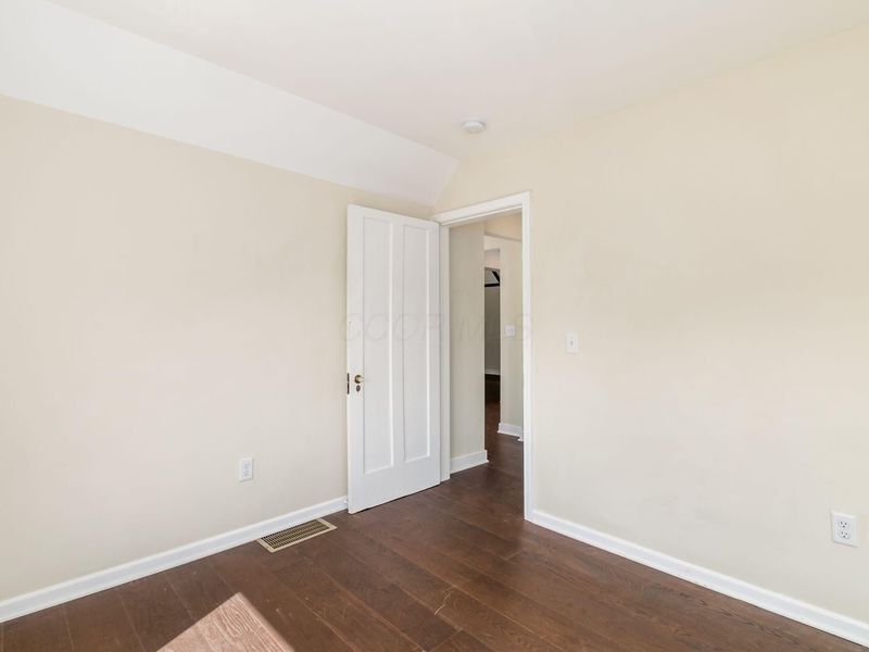845 Sunbury Road , Columbus, OH 43219 Photo 14