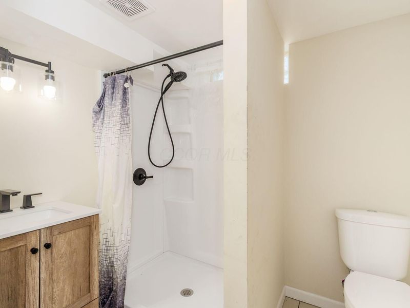845 Sunbury Road , Columbus, OH 43219 Photo 20