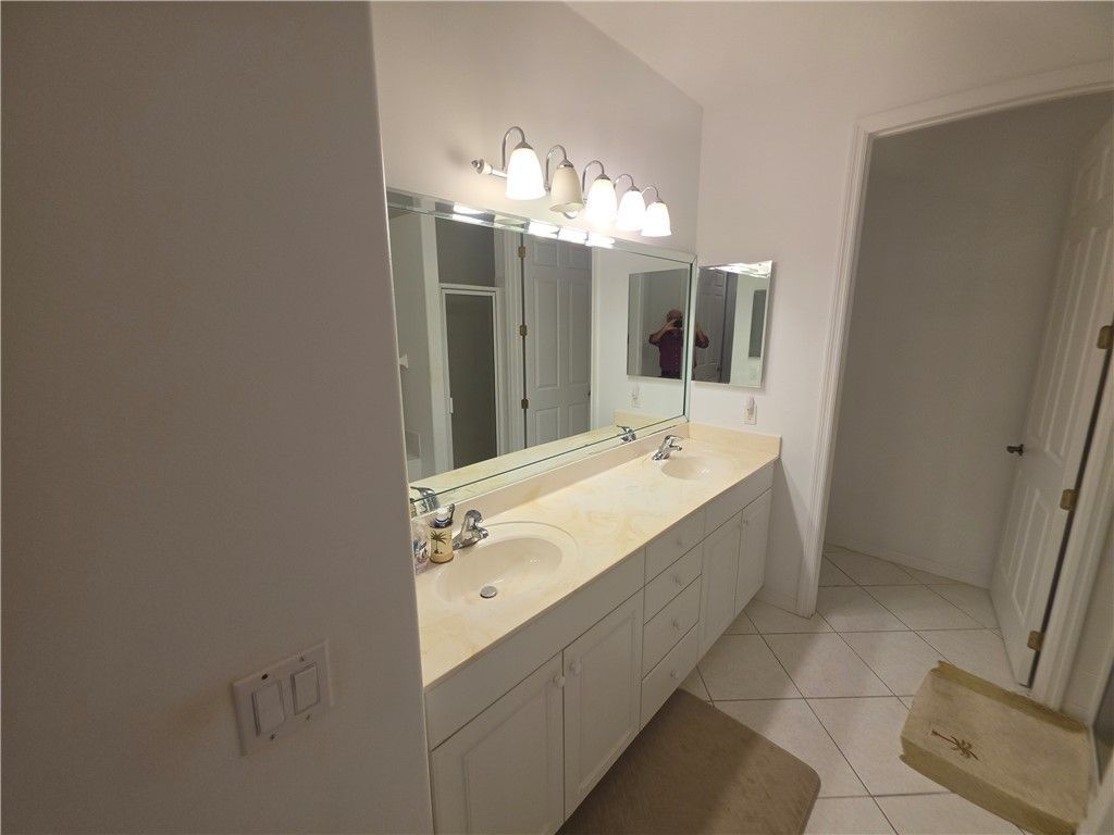 417 Pineapple Square Sw, Unit 417, Vero Beach, FL 32962 Photo