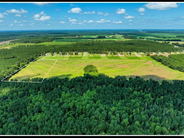 9150 Three Hollow Rd, Jay, FL 32565
