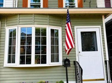 525 LOCUST STREET, BRISTOL, PA 19007