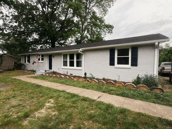 123 Delaware Dr , Clarksville, TN 37042