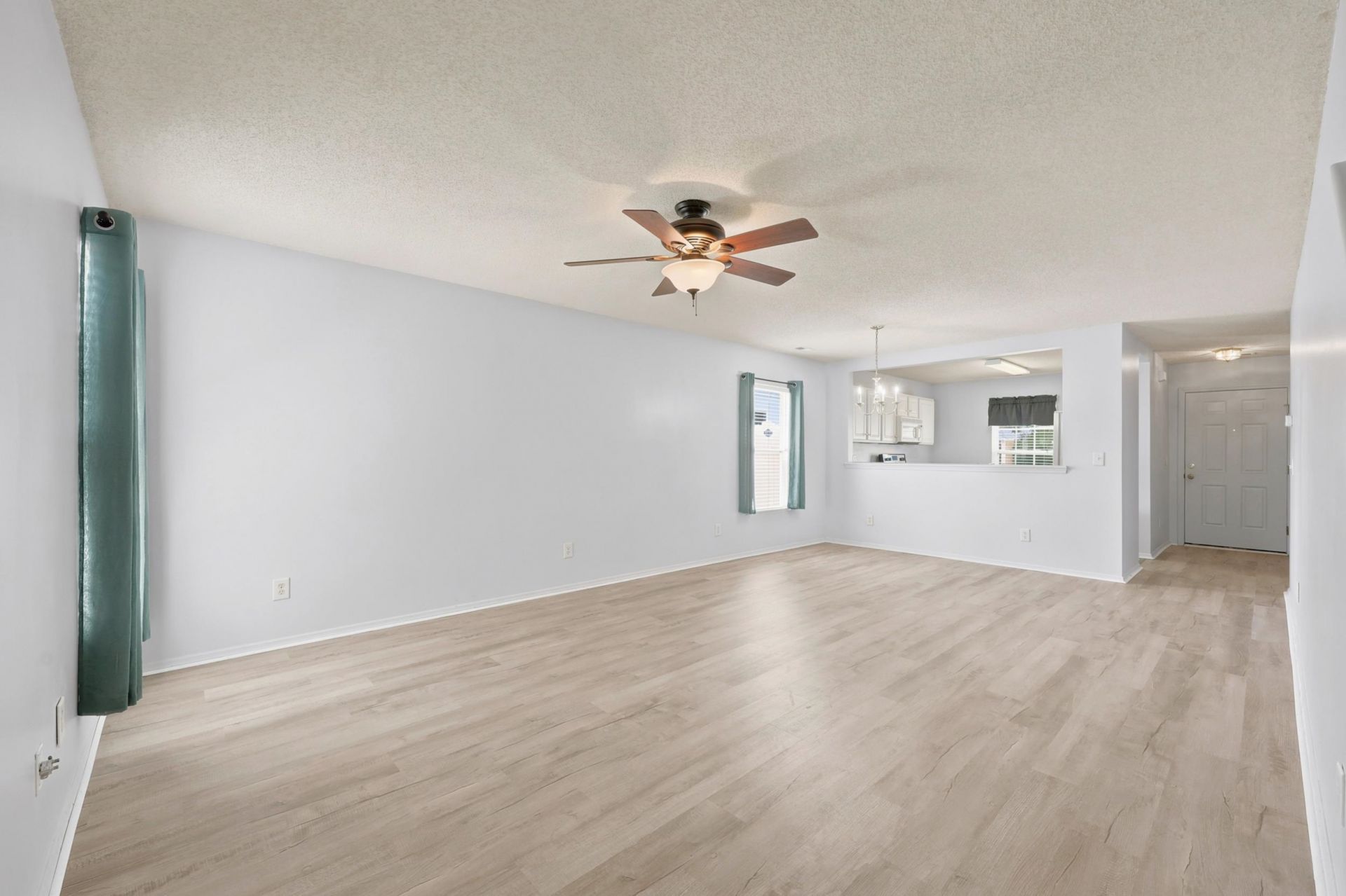914 Bur Oak Ct.  Photo 11