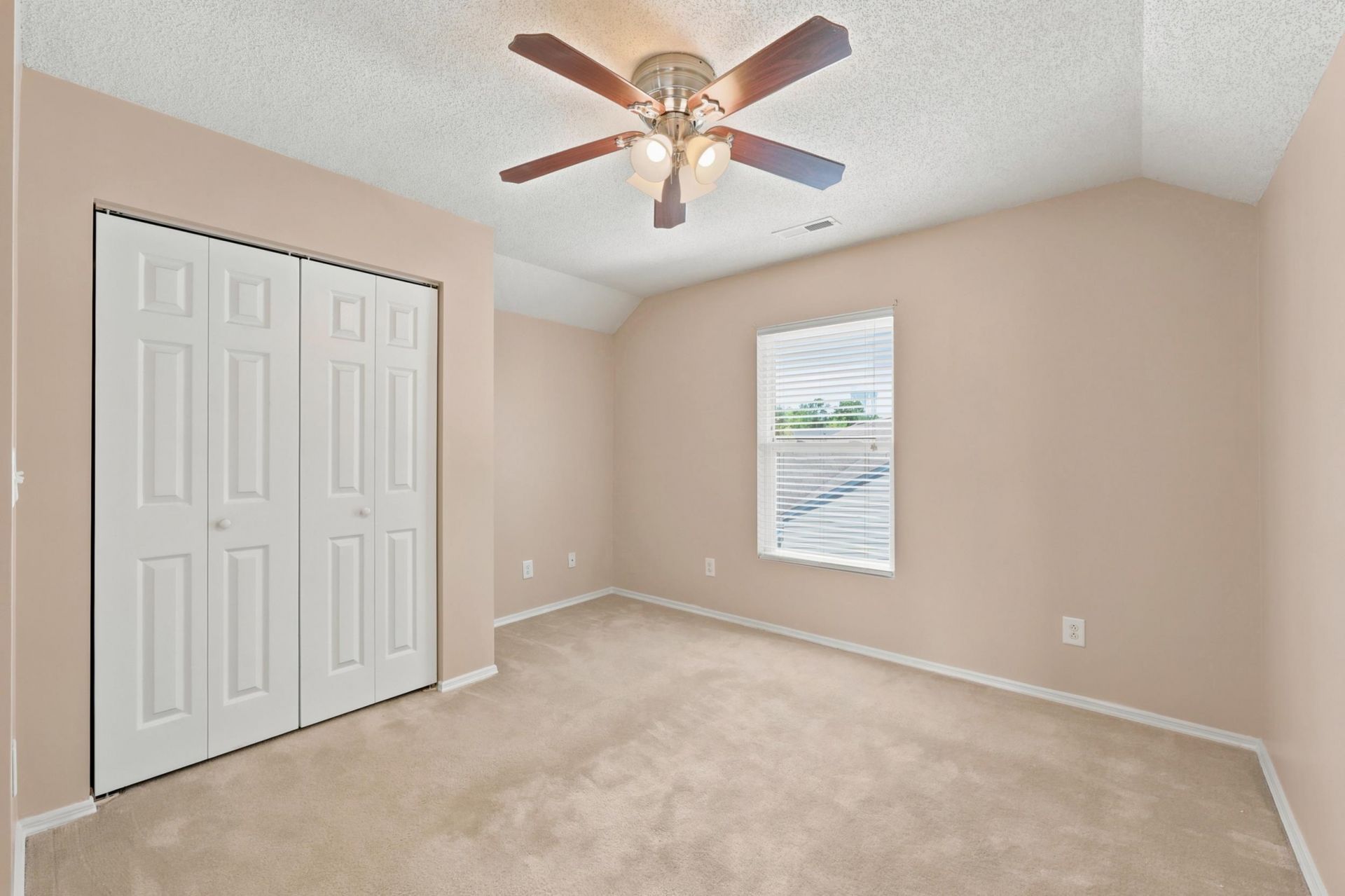914 Bur Oak Ct.  Photo 20