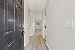 914 Bur Oak Ct.  photo 4