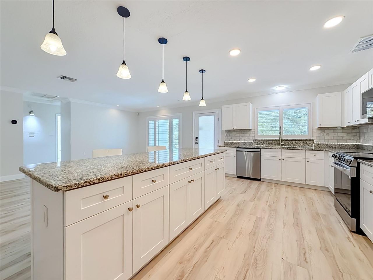 8270 30th Avenue N, Saint Petersburg, FL 33710 Photo