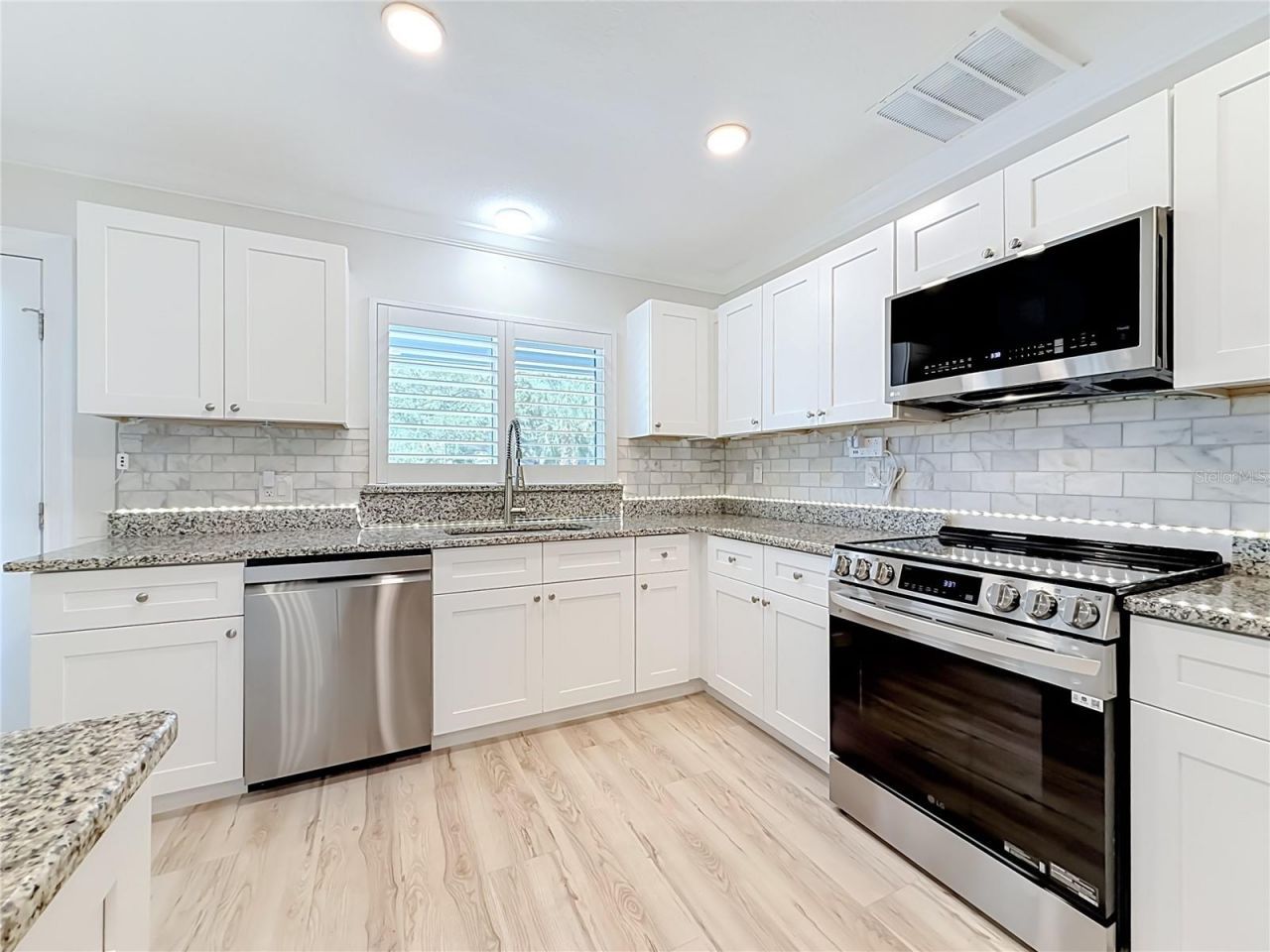 8270 30th Avenue N, Saint Petersburg, FL 33710 Photo