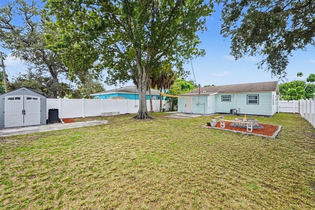 3719 39th Street N, Saint Petersburg, FL 33713 Photo