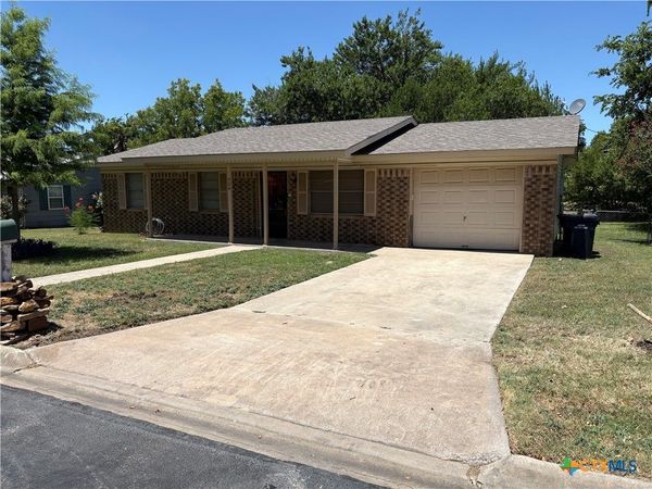 304 Julie Street , Burnet, TX 78611