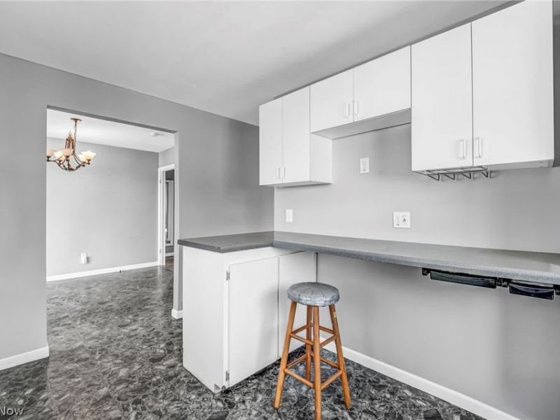 5763 Somerdale Avenue, Brook Park, OH 44142 Photo 14