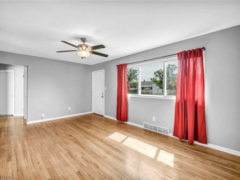 5763 Somerdale Avenue, Brook Park, OH 44142 Photo 17