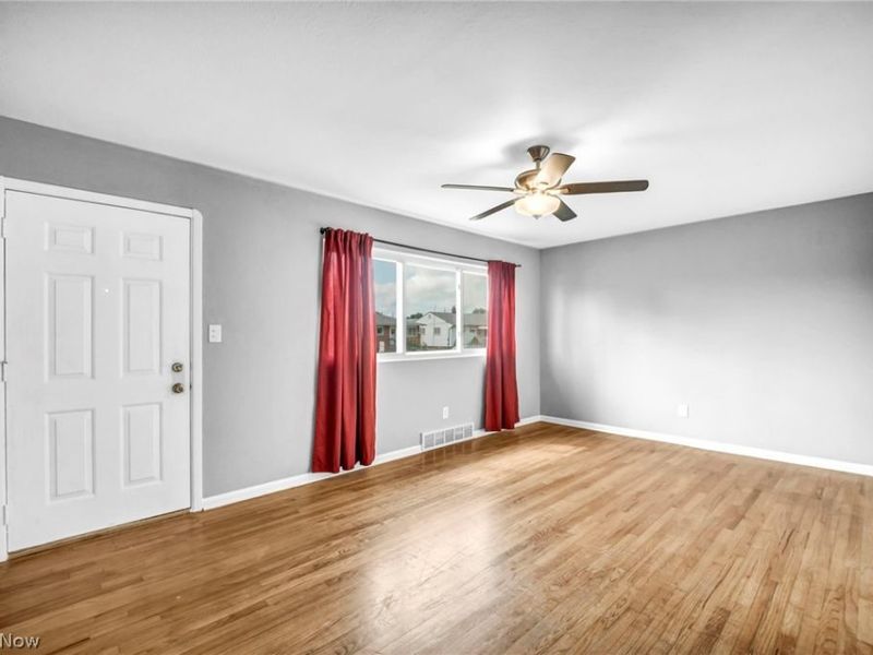 5763 Somerdale Avenue, Brook Park, OH 44142 Photo 18