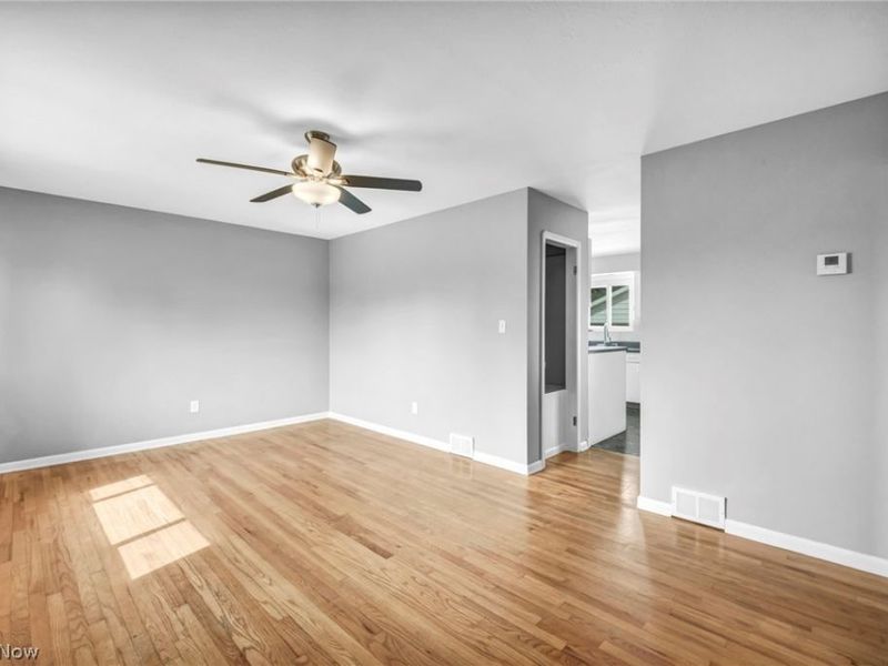 5763 Somerdale Avenue, Brook Park, OH 44142 Photo 20