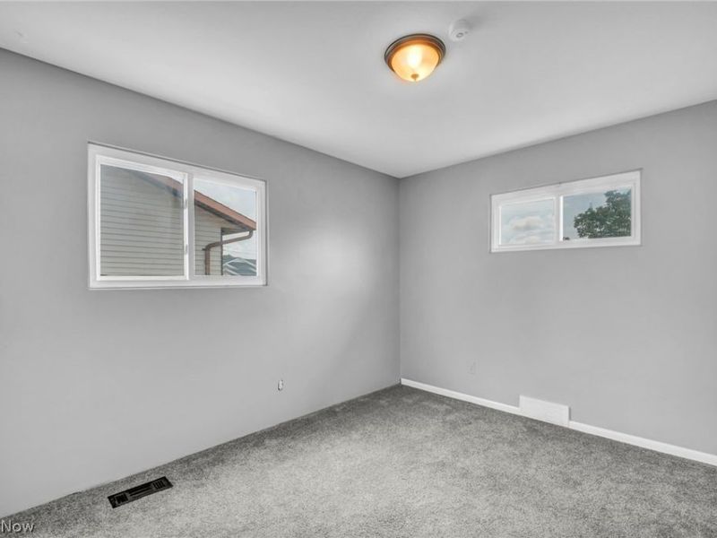 5763 Somerdale Avenue, Brook Park, OH 44142 Photo 21