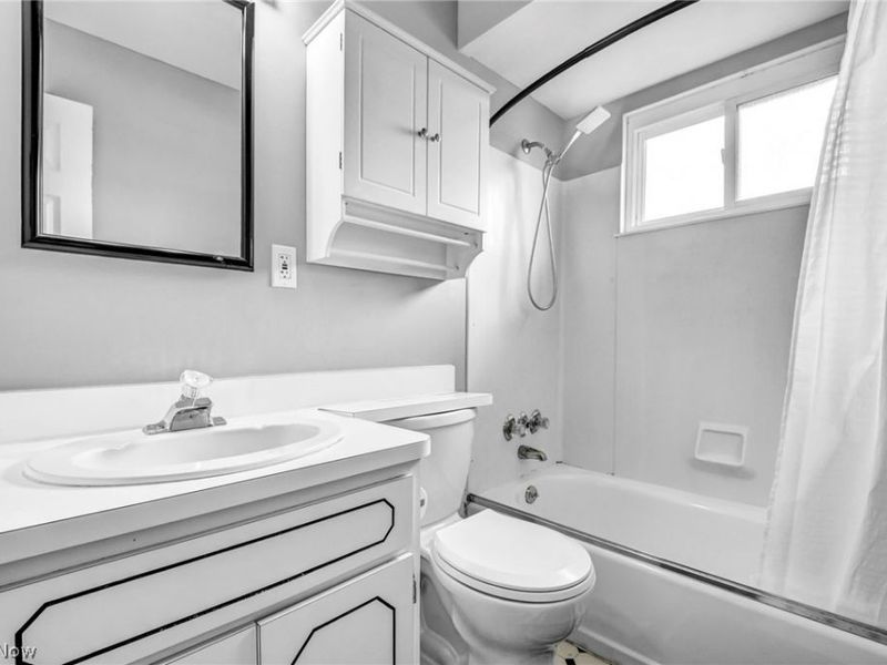 5763 Somerdale Avenue, Brook Park, OH 44142 Photo 26