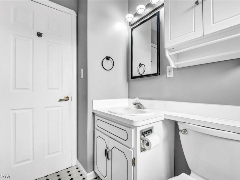 5763 Somerdale Avenue, Brook Park, OH 44142 Photo 27