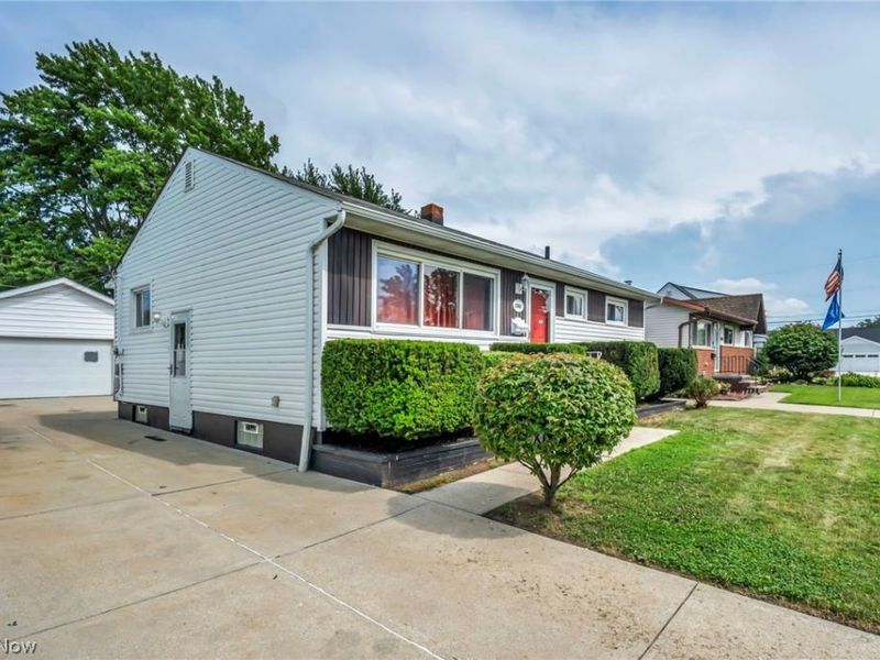 5763 Somerdale Avenue, Brook Park, OH 44142 Photo 3