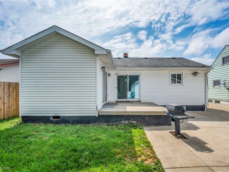 5763 Somerdale Avenue, Brook Park, OH 44142 Photo 36