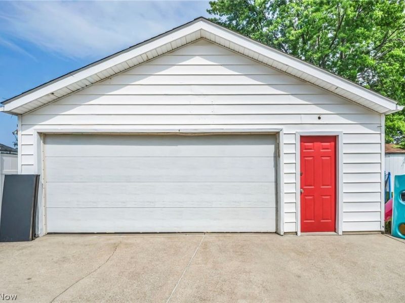 5763 Somerdale Avenue, Brook Park, OH 44142 Photo 39