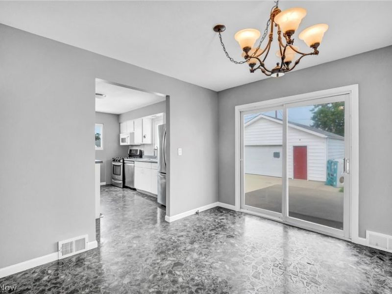 5763 Somerdale Avenue, Brook Park, OH 44142 Photo 9