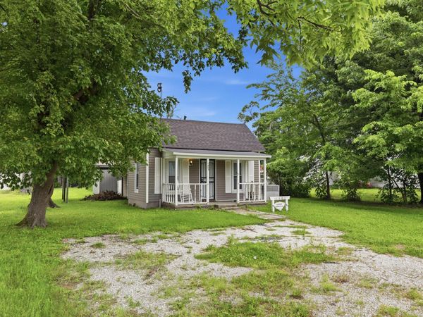 1409 Curtin Avenue , Seneca, MO 64865