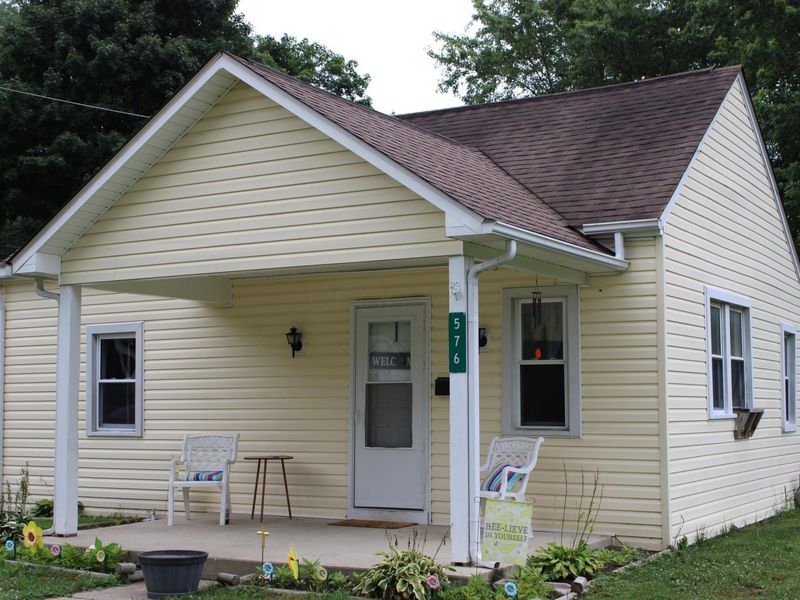 576 Willow Street , Lancaster, OH 43130 Photo 1