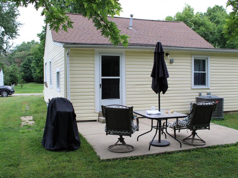 576 Willow Street , Lancaster, OH 43130 Photo 3