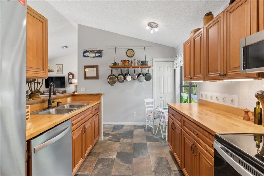 6287 N Mirror Lake Drive, Unit 6287, Sebastian, FL 32958 Photo