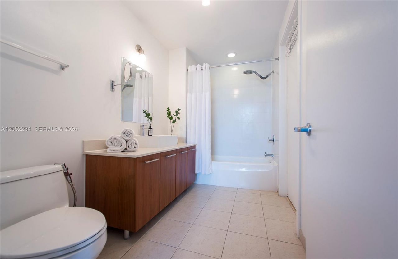 3301 NE 1st Ave, Unit H2110, Miami, FL 33137 Photo