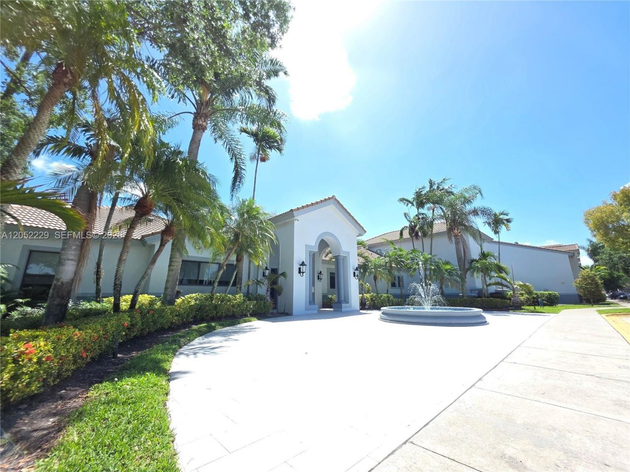 2620 S University Dr, Unit 111, Davie, FL 33328 Photo