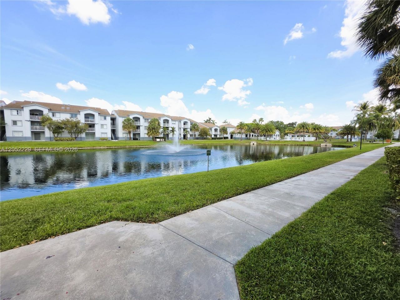 2620 S University Dr, Unit 111, Davie, FL 33328 Photo