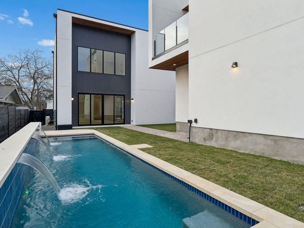 3007 Locke LN, Austin, TX 78704