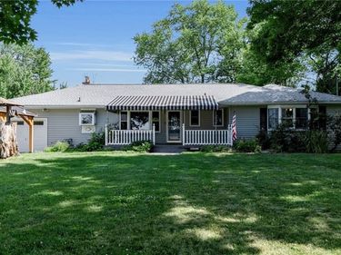 4564 E River Road, Grand Island, NY 14072