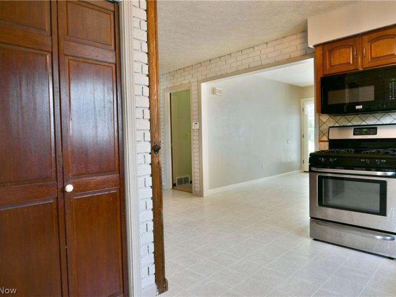 6470 Mahoning Avenue NW, Champion, OH 44481 Photo 41