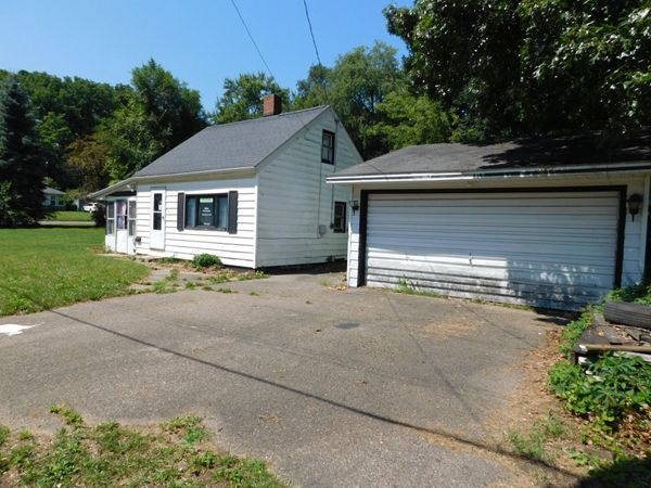 285 Bechman Avenue N, Battle Creek, MI 49015